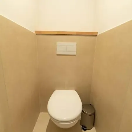 Ag 1 Balneo Clim 1min Plage, Appartement *